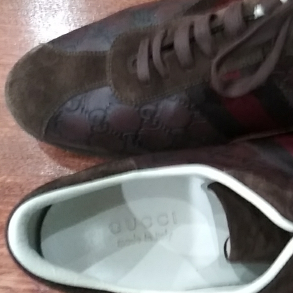 Gucci embossed logo & suede shoes - Picture 4 of 10